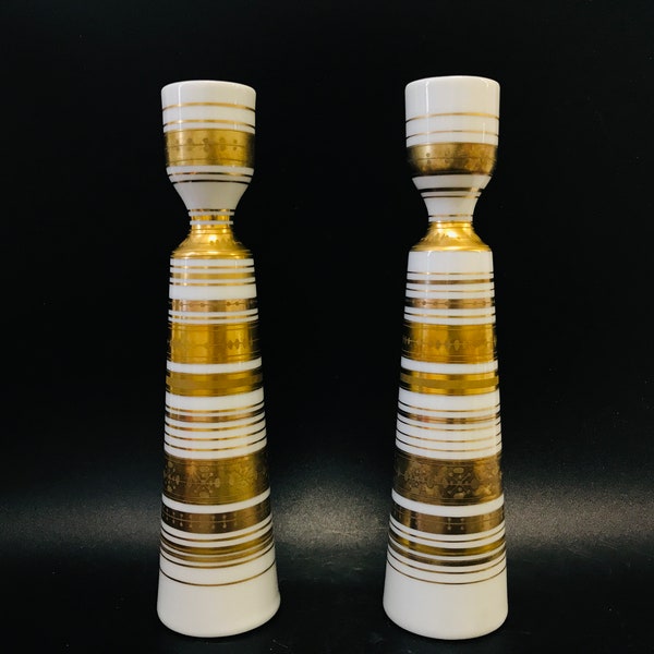 Bjørn Wiinblad, Rosenthal Studio Line, Quatre couleurs white porcelain candlestick holder pair with ornamental gold ring decor