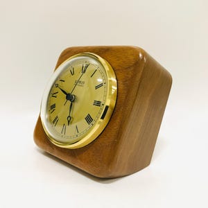 Swiss made Schöler table top quartz clock with minimalist style wooden case, Modernist desk top clock, Swiss Quarz