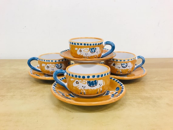 イタリアの民芸陶器 イタリアのヴィンテージ イエロー陶器のコーヒー カップ & ソーサー