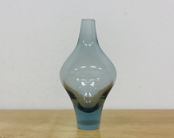 Vicke Lindstrand, Mid century modern smoky blue glass vase LH 1365, Kosta Glasbruk, Swedish vintage hand blown glass, Scandinavian design