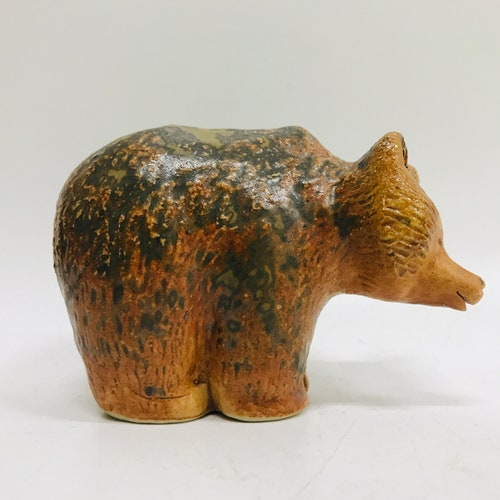 Baby bear stoneware figurine, Rutebo Stengods Leksand Sweden, Vintage buying Swedish hand crafted ceramic brown bear, 1960s Scandinavian design