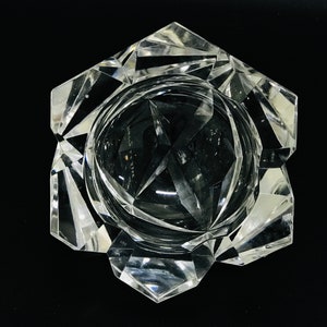 Vicke Lindstrand, Kosta cut crystal bowl, LS2765, Swedish vintage clear art glass with facets, Scandinavian designer glass