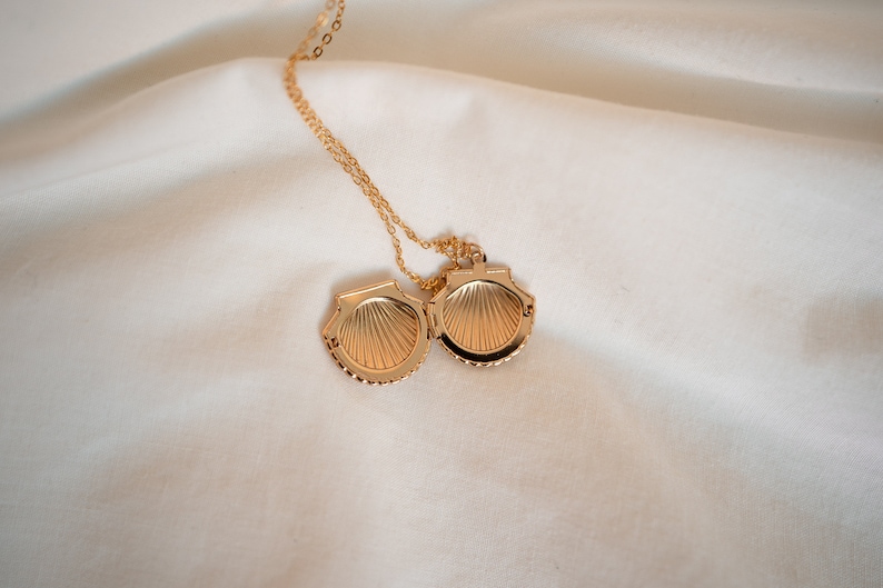 Marina Minimal Delicate Bridesmaids Birthday Valentines Jewellery Scallop Mermaid Seashell Locket on 18k Gold Filled Chain