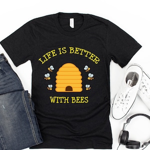 Bee T Shirt / Bumblebee / Bee T-shirt / Bee Shirt / Save The Bees / Bee Tshirt / Bees Shirt / Bees T-shirt / Bee Lover / Bee Clothing