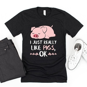 Pig Girl T Shirt / Funny Animal Shirt / Pig Gifts / Funny Animal Tee / Pig Gift Idea / Cute Pig Shirt / Pig Lover Tshirt / Vintage Farm