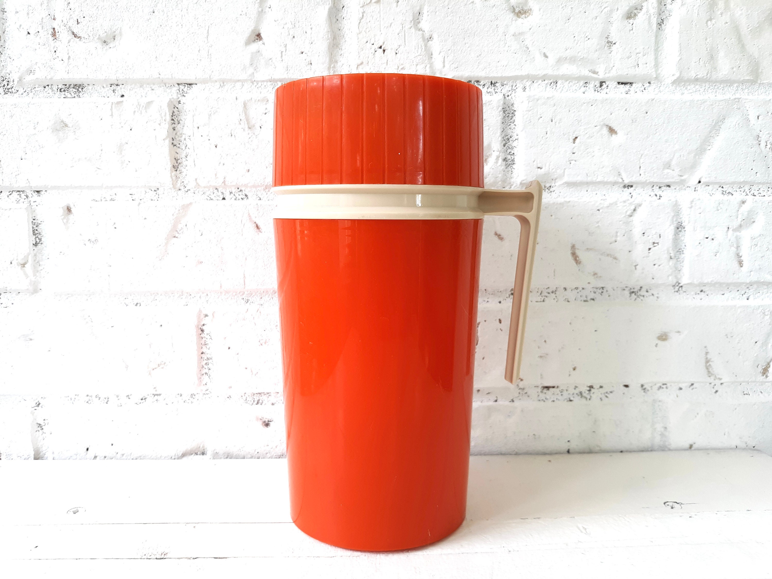 Thermos 6402 Orange and Cream Made in Canada 32 Oz Vintage Camping Work  Picnic Hot and Cold Vacuum Bottle and Cup Glass Insert Insulated 