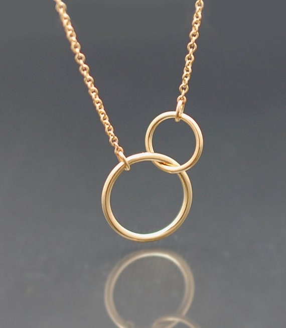 Interlocking circle pendant Clearance