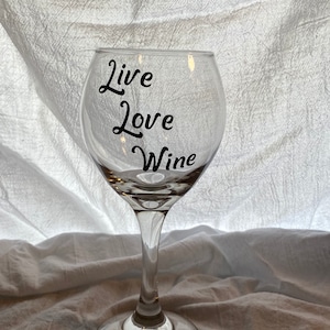 Live Love Wine glass | purple on clear