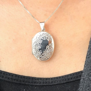 Colgante de recuerdo con medallón ovalado grabado en plata de ley 925