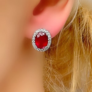 Grandes boucles d'oreilles en argent véritable rubis ovales avec halo