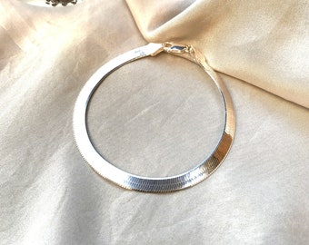 Bracciale a catena piatta a spina di pesce in argento sterling 925