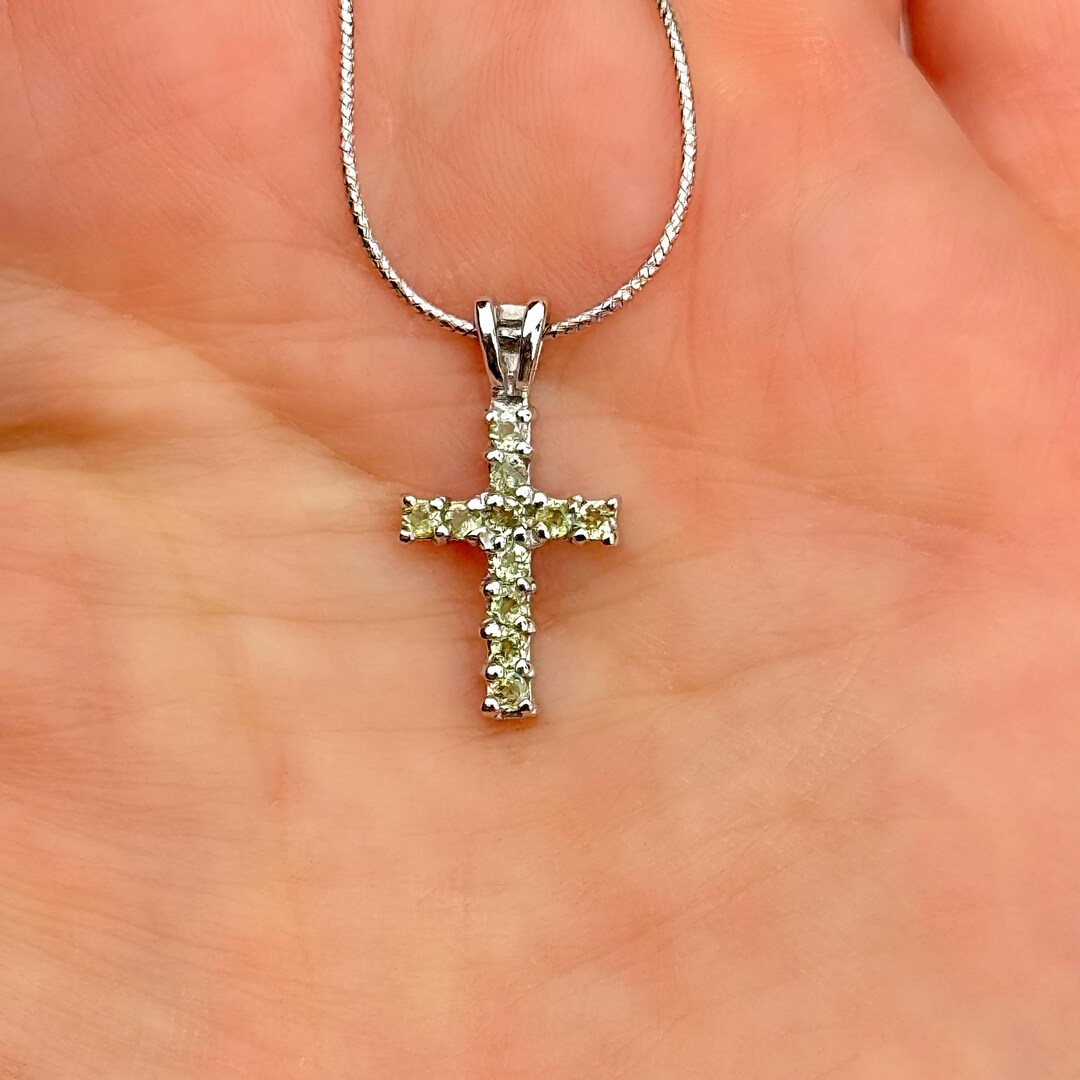 Green Small Cross Necklace with Peridot – Byzantium main image 1