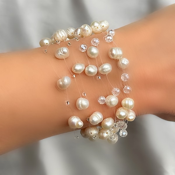 Bracelet en perles baroques d'eau douce naturelles et perles flottantes en cristal