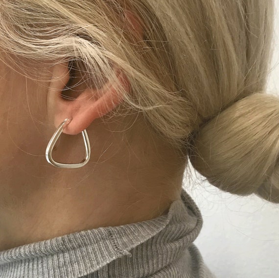 イヤリング TATIANA Silver 925 Love It Hoop Earrings EC1981 Sterling Silver Triangle Hoop Earrings - Etsy