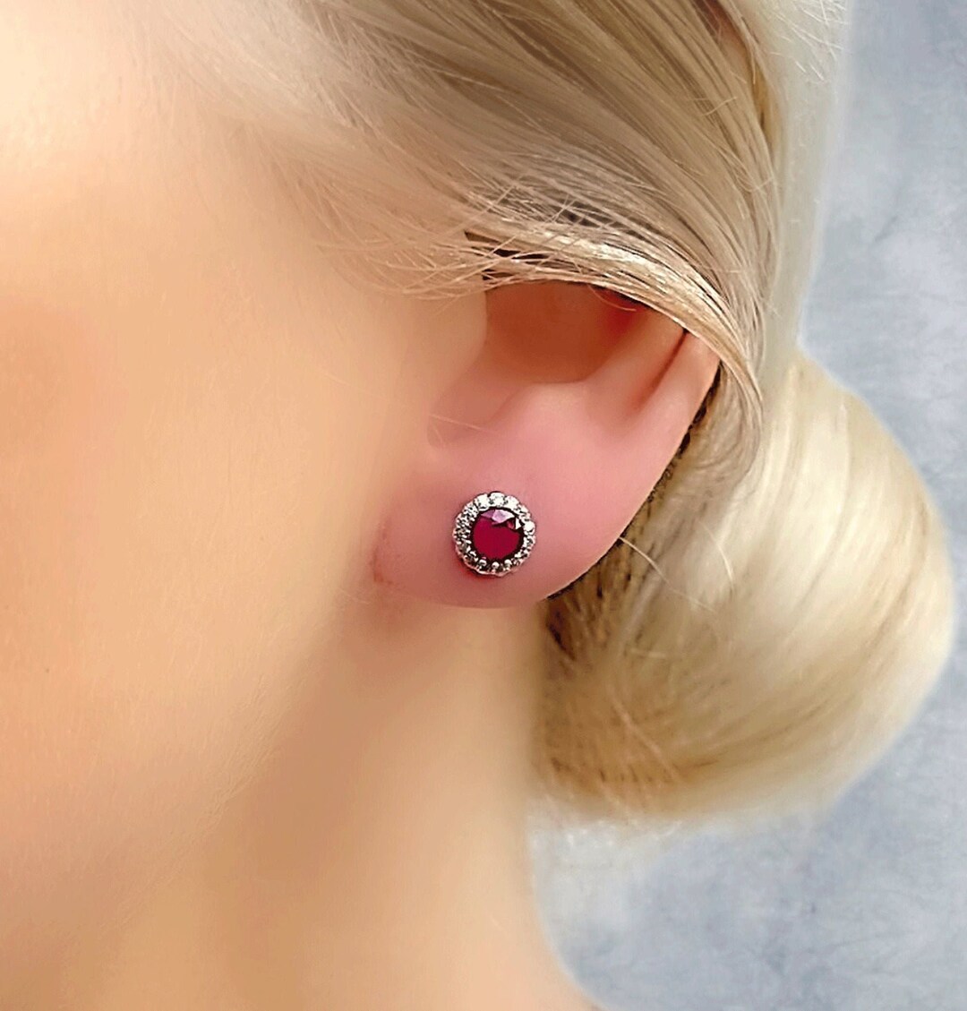 ★大人気★Numbering★Round Brilliant 8 Stud Earring #3111★ Natural Diamond Single Stud Earring Round 0.31 ct. tw. (I-J
