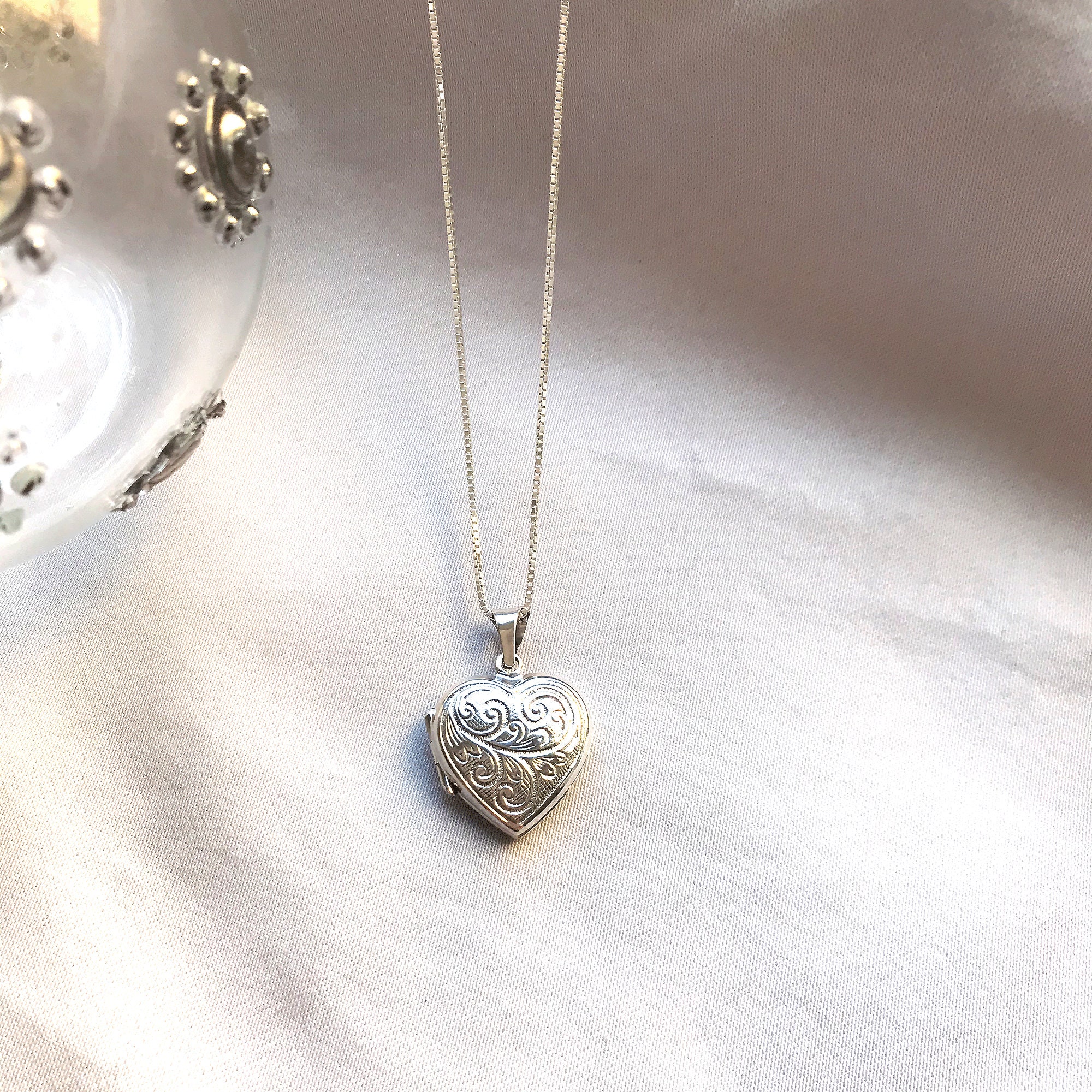 Sterling Silver Vintage Heart Locket Necklace - Etsy