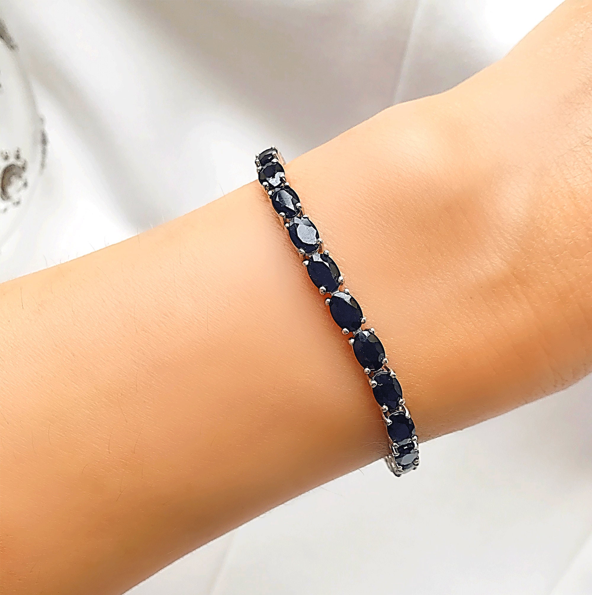Black sapphire 2024 tennis bracelet