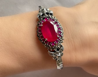 Pulsera de solitario de plata y marcasita estilo art déco con rubí grande genuino