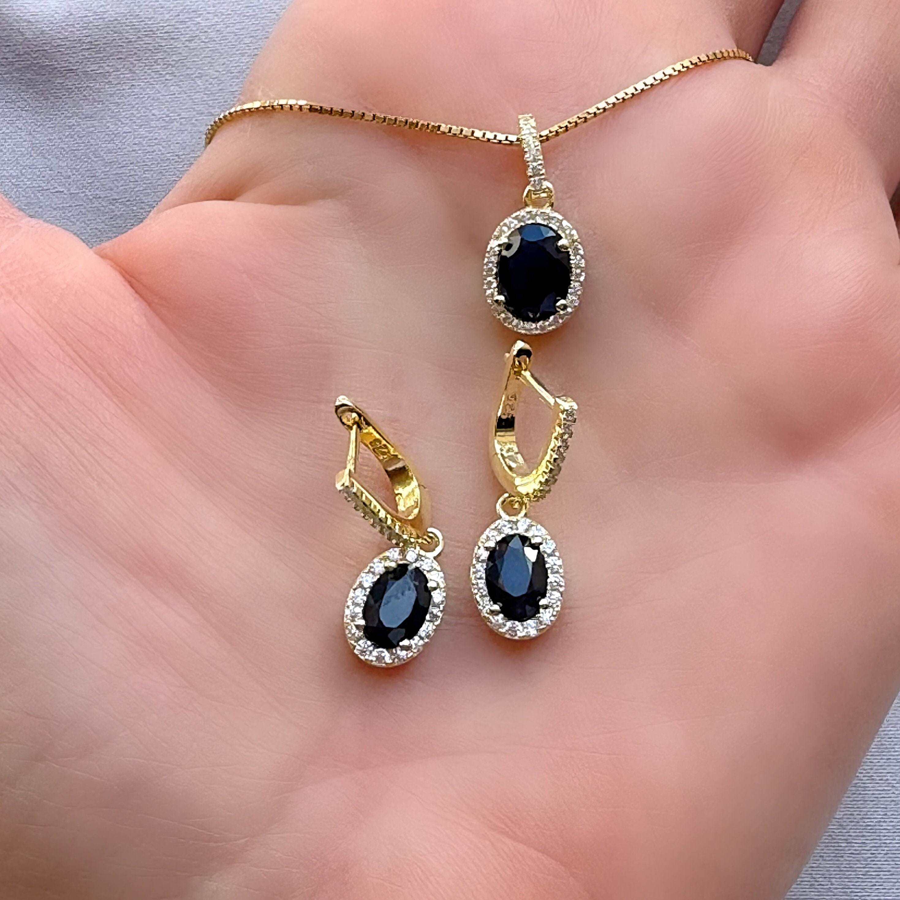 【MEJURI】Floating Sapphire Necklace ゴールド 関税/送料込み Mejuri + Floating Sapphire Necklace
