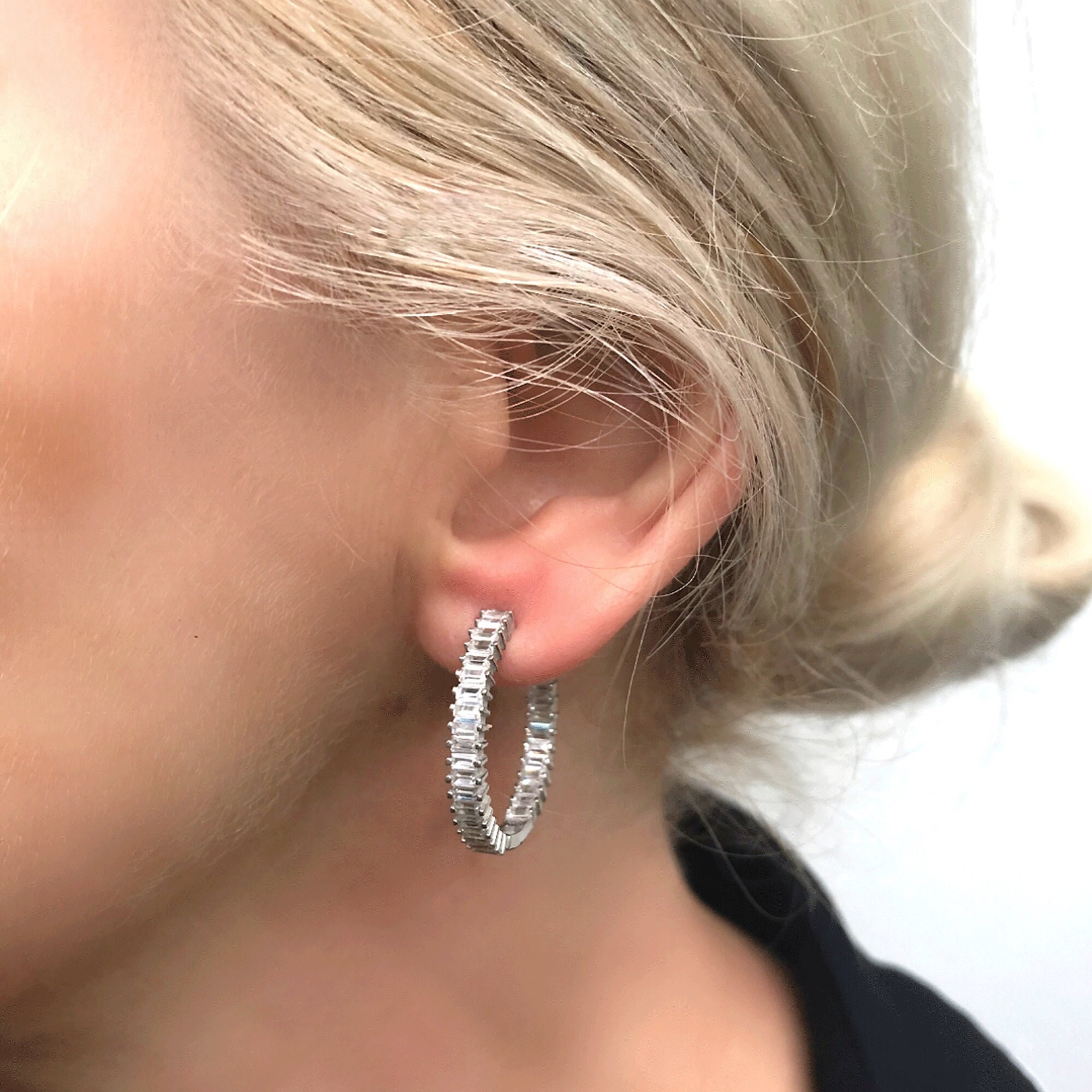 Natural Si/h Diamond Half Hoop Earrings 14k White Gold Auction