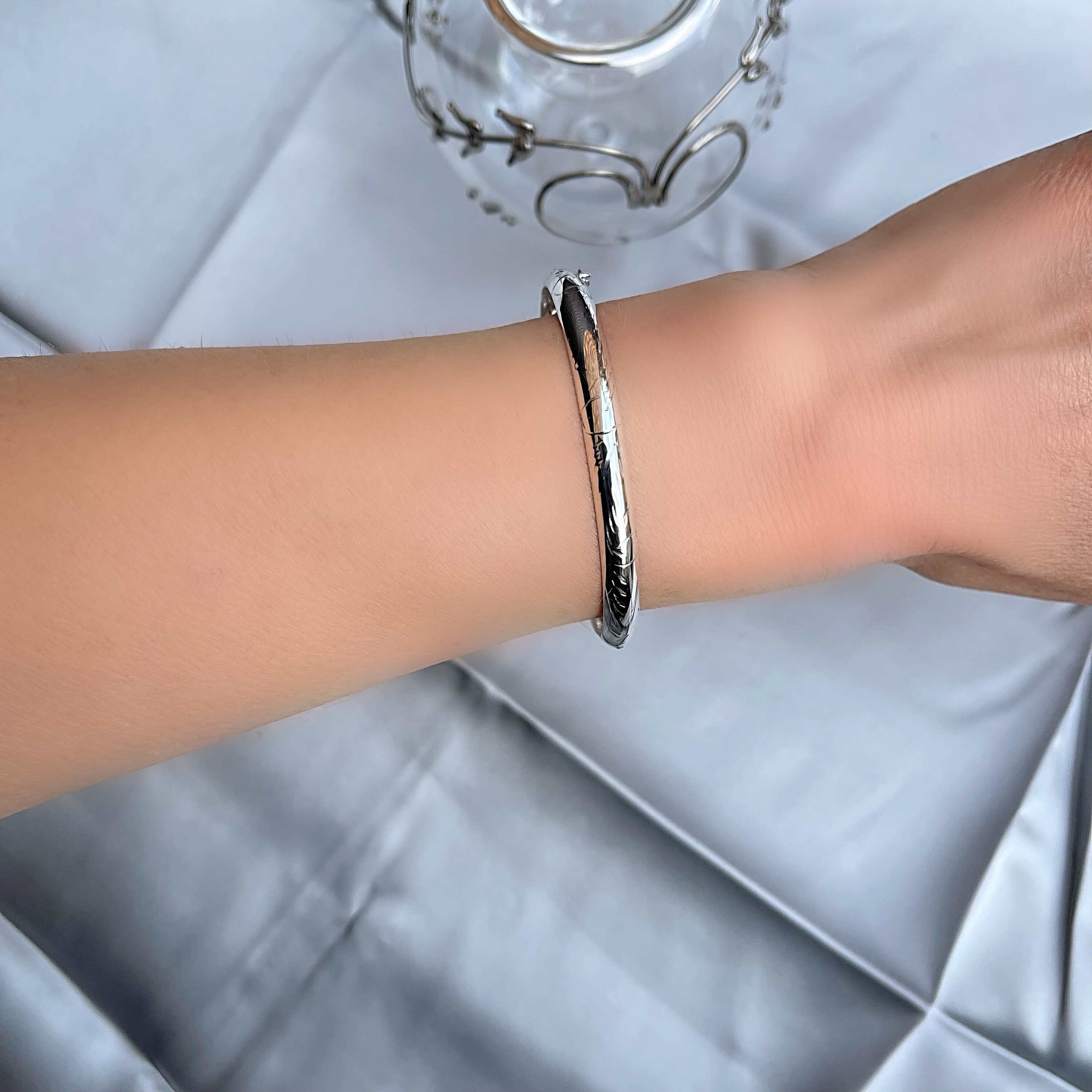 Sterling Silver 925 Narrow Engraved Clip Hinged 7mm Bangle