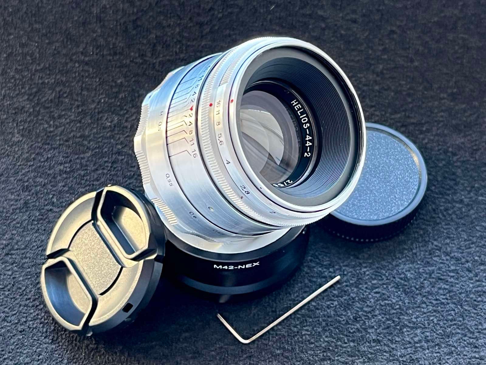 Helios442 58mm F2 Lens, Adapter Sony E NEX, Vintage Soviet Lens