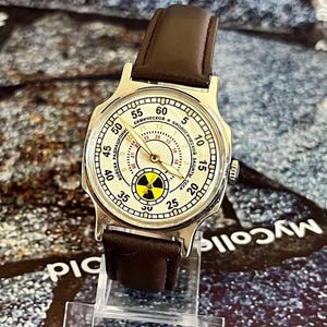 Men&#39;s wrist watches Pobeda, vintage watches
