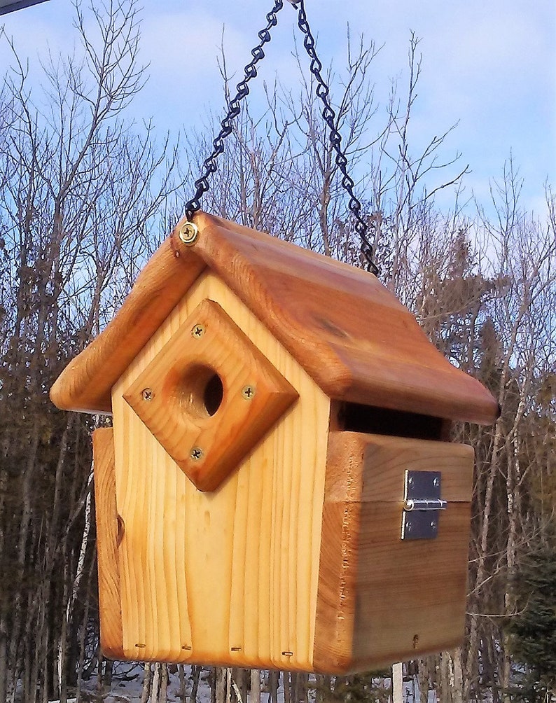 cedar wood TBNUP # 1HWC Cute hanging square Wren or Chickadee bird house 