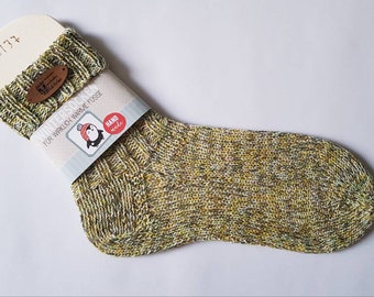 Strümpfe, Socken, Größe 36-38, Materialmix, Wolle, Handarbeit, mehrfarbig, Stricken, 7fädig, Freizeitsocken, gefachte Wolle, handgestrickt