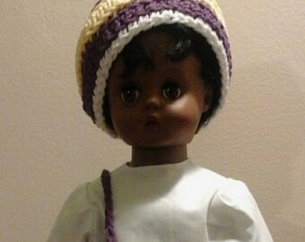 Purple daisy hat and purse
