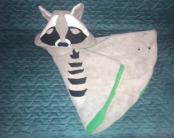 Reversible Raccoon Car Seat Poncho size 4T-5T