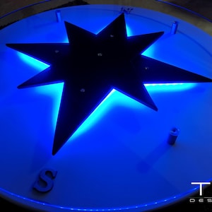 Table basse ronde moderne en verre Destiny avec lumières LED
