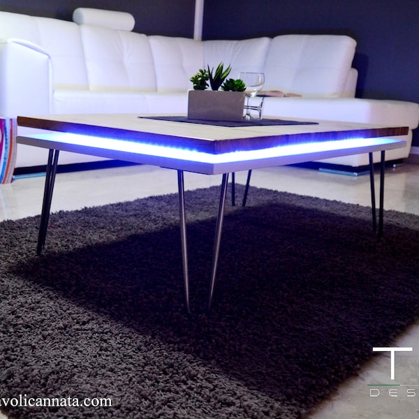 Table basse moderne en bois avec lumières led - Modèle Evo de couleur blanche