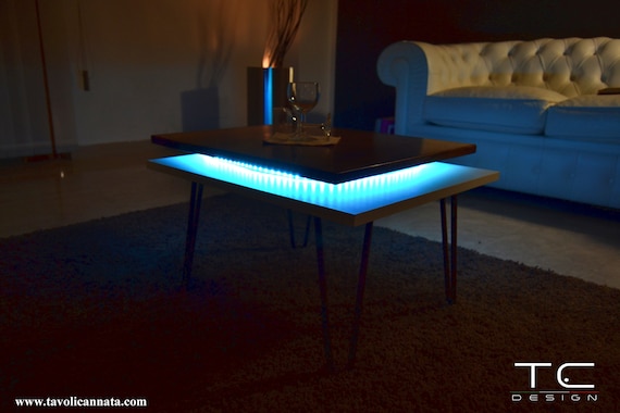 cap Voldoen zoon Moderne houten salontafel met led verlichting model Vision - Etsy België