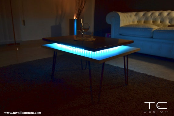 cap Voldoen zoon Moderne houten salontafel met led verlichting model Vision - Etsy België