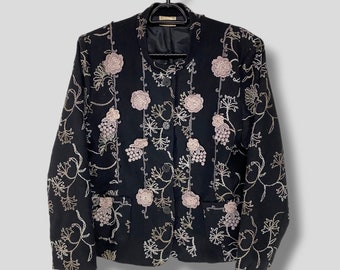 Vintage Lily Blouse Tokyo Embroidered Flower Laces Wool