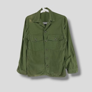 Vintage 80s OG 107 military fatigue shirt vintage US military work utility uniform army fashion green shirt size Small
