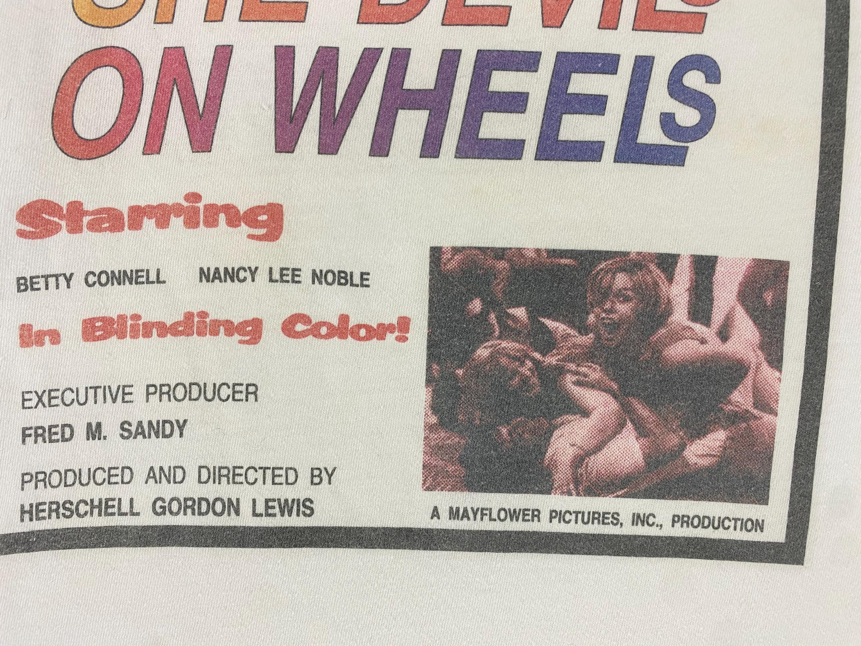 ヴィンテージ 90 年代 映画「She Devils on Wheels」T シャツ 