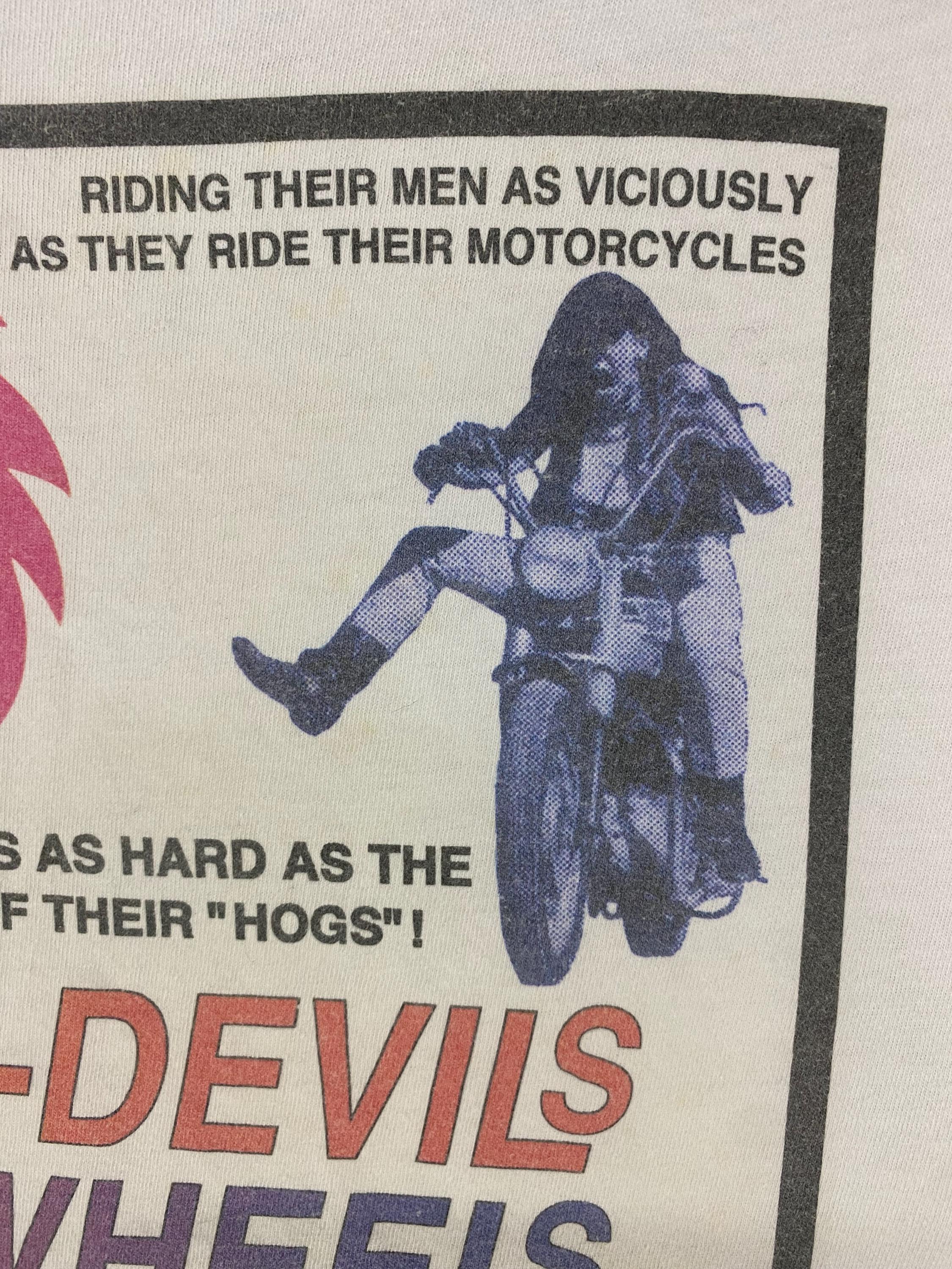 ヴィンテージ 90 年代 映画「She Devils on Wheels」T シャツ 
