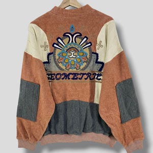 Vintage Santa Fe geometric embroidered logo sweatshirt japanese brand bohemian casual outfit unique logo sweater jumper pullover Large