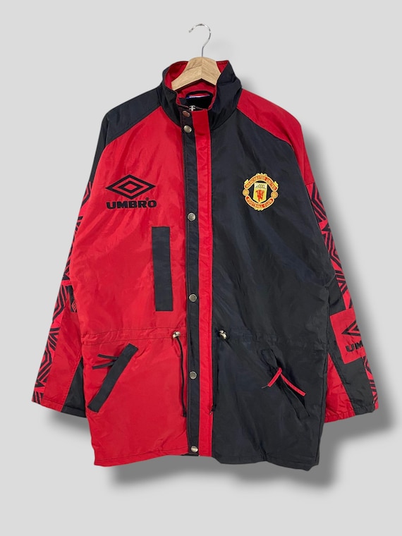92-93 UMBRO マンチェスターユナイテッド サッカー ナイロンジャケット 92-93 UMBRO マンチェスターユナイテッド サッカー ナイロンジャケット