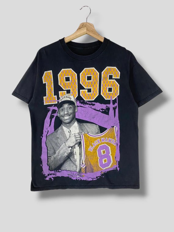 Vintage Kobe Bryant Black Mamba Tshirt NBA Athletic Streetwear