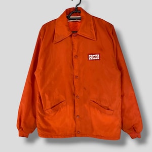 Giacca da coach vintage anni '80 con logo Case IH, foderata in pile, abbigliamento da lavoro casual americano, giacca leggera con bottoni automatici, giacca a vento arancione piccola