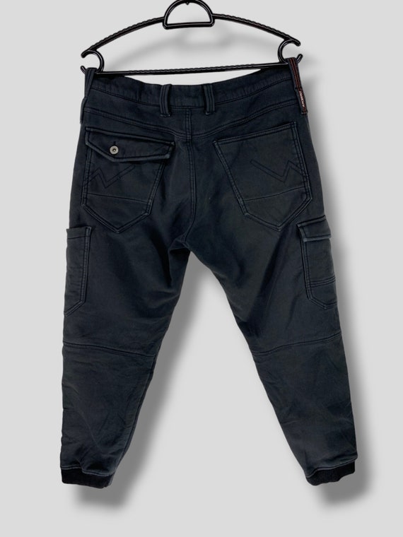 [FCMM] NEWTRO FIELD WIND JOGGER PANTS★韓国の人気 FCMM] NEWTRO FIELD WIND JOGGER PANTS☆韓国の人気 (FCMM