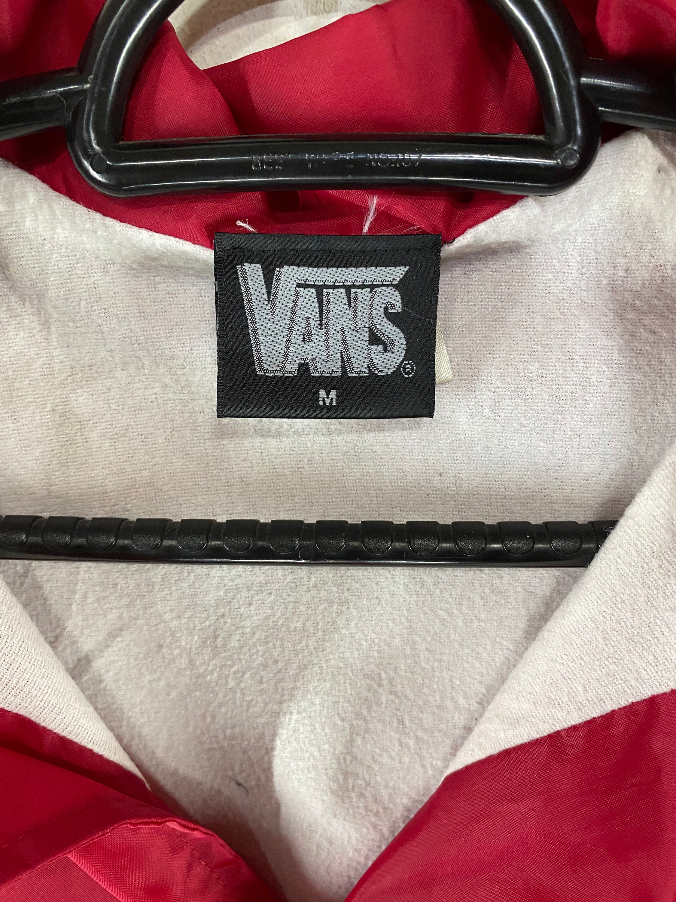 VANS LOGO COACH JACKET Lサイズ VANS ヴァンズ LOGO COACH JACKET アウター VN000P634Q3 ABC