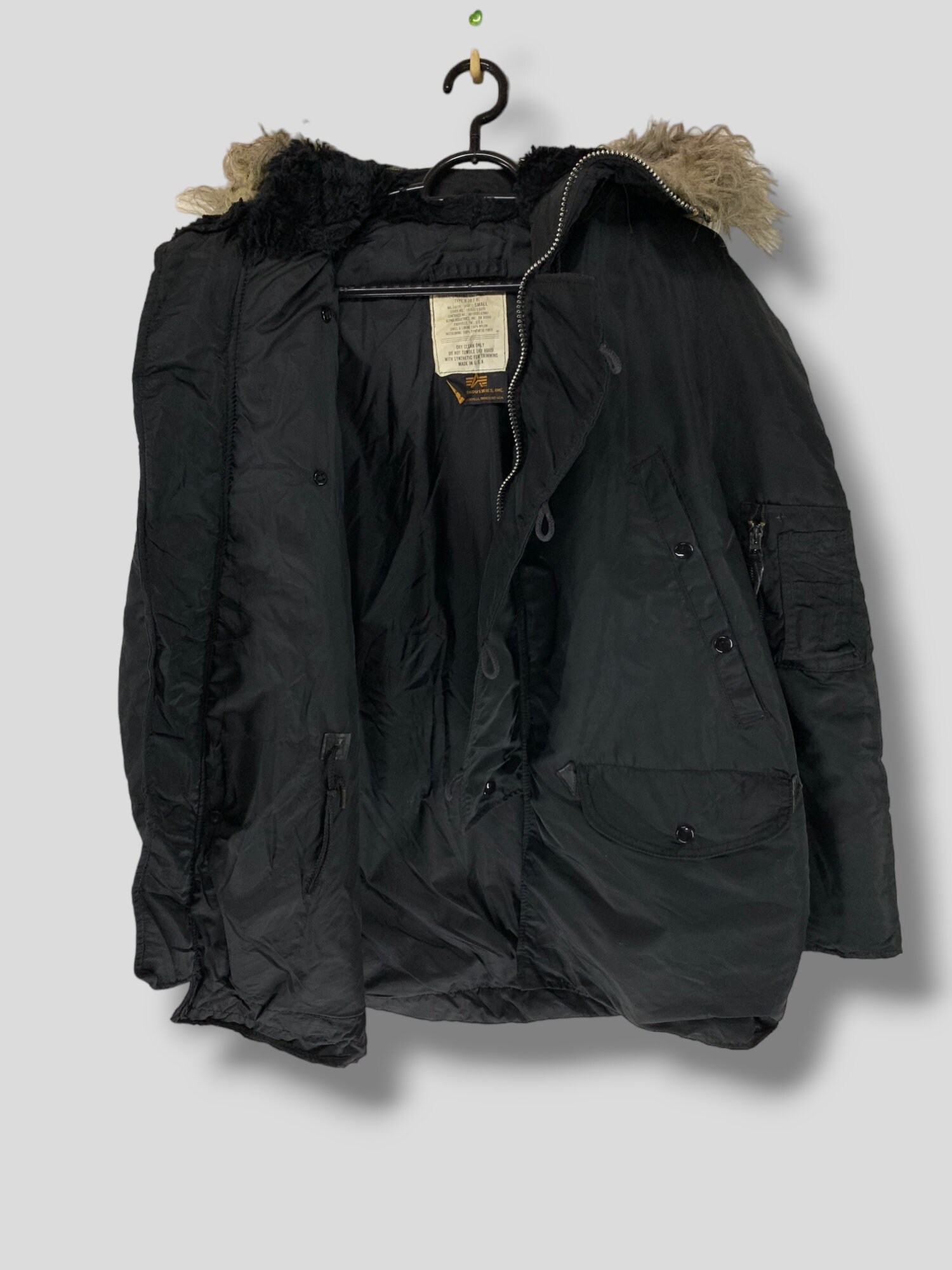 Vintage Alpha Industries Fur Hood N-3B Jacket Military Vintage Alpha Industries Fur Hood N-3B Jacket Military