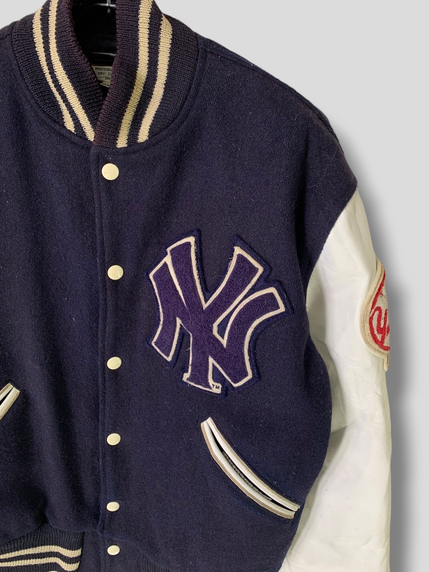 Vintage 80s New York Yankees Spellout Embroidered Logo