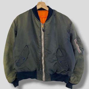 Vintage 70s Concord industries reversible MA-1 bomber jacket military casual outerwear flight flyers sunfaded jacket green Large
