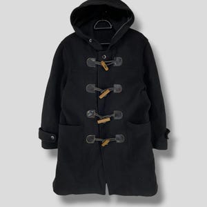 Vintage Wrangler toggle wood button hoodie duffle coat winter minimalist casual outfit outerwear warm overcoat long jacket black medium