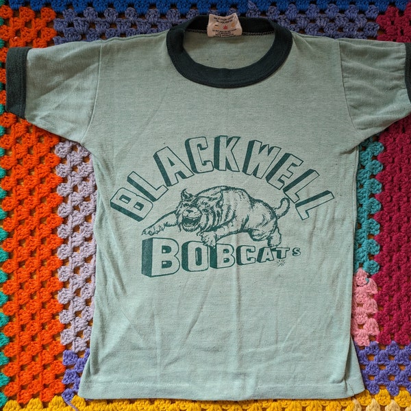 Vintage 1980s Blackwell Bobcat green ringer tee - approx kids 8-10 - 28" chest - 19" in length - please read item description